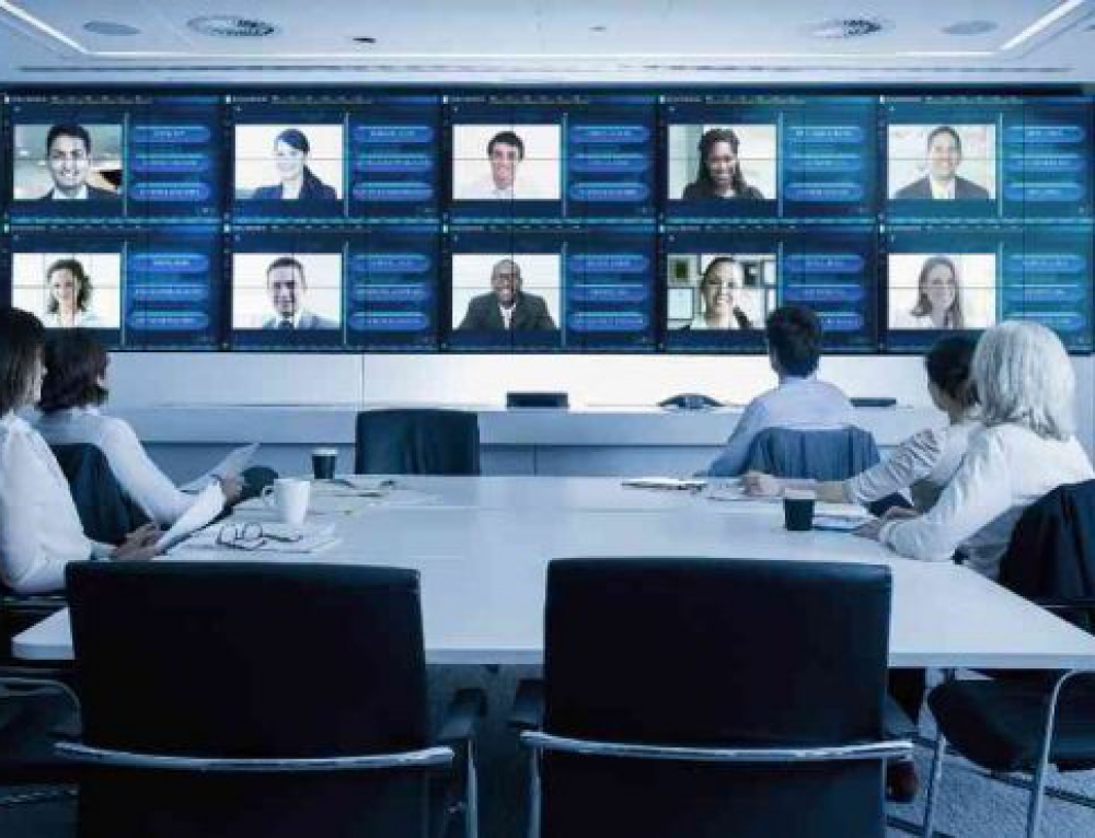 El Gobierno ultima un cambio normativo para permitir las juntas de accionistas 100% online